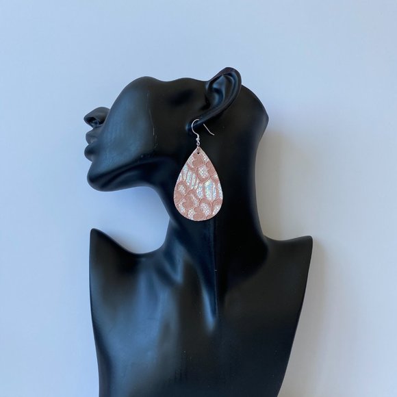 Lacy Tear Drop Earrings - Blush - Picture 2 of 2